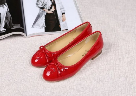 CHANEL Shallow mouth flat shoes Women--104